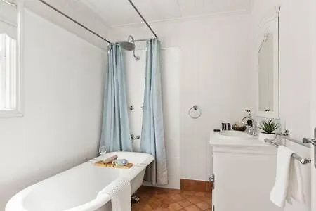 Pet Friendly Family Home In Brisbane - Relocations And Family Stays - Fast Internet - Parking - Netflix