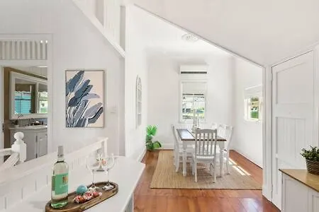 Pet Friendly Family Home In Brisbane - Relocations And Family Stays - Fast Internet - Parking - Netflix 0*,